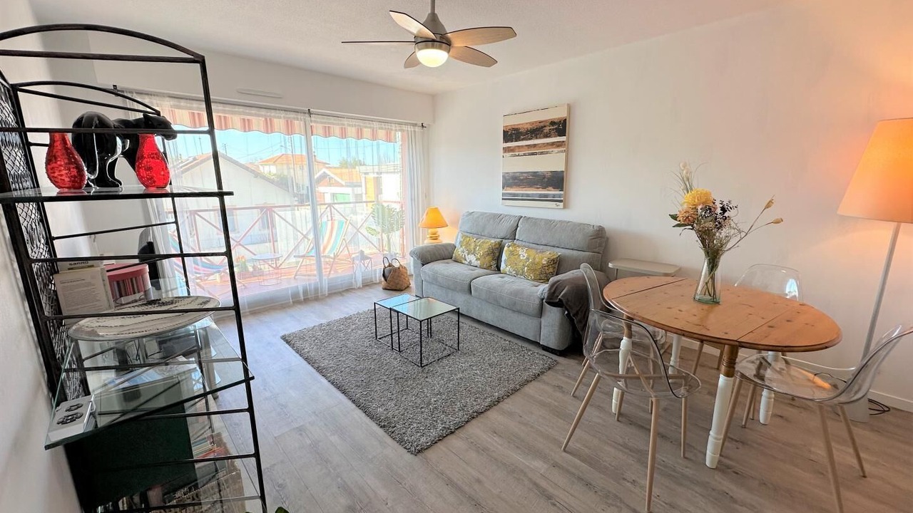 Photo of Livingroom in Dax