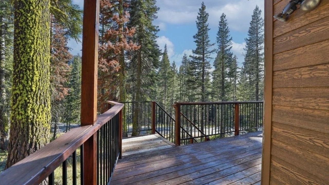 Photo of Patio Balcony in Echo Lake