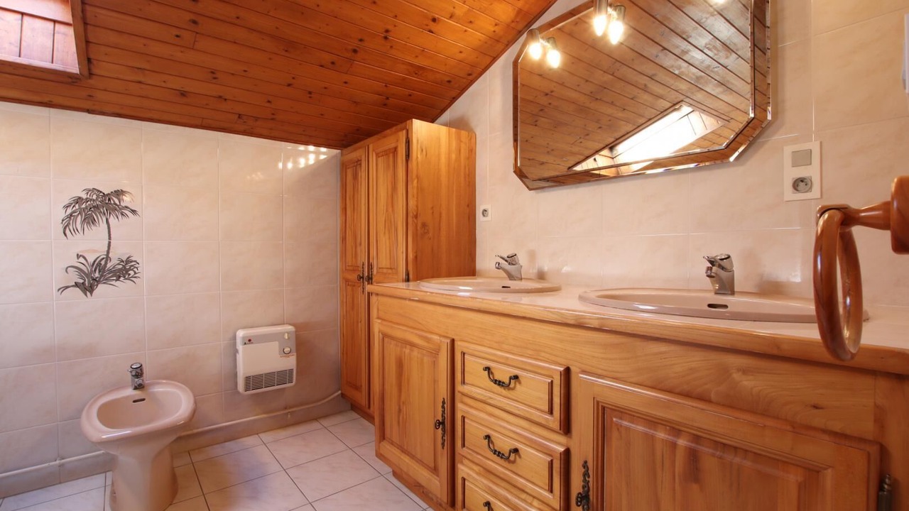 Photo of Bathroom in Macaye