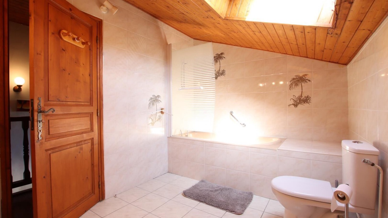 Photo of Bathroom in Macaye