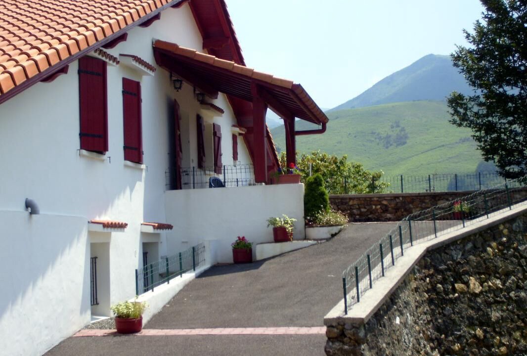 Photo of Outdoor in Macaye