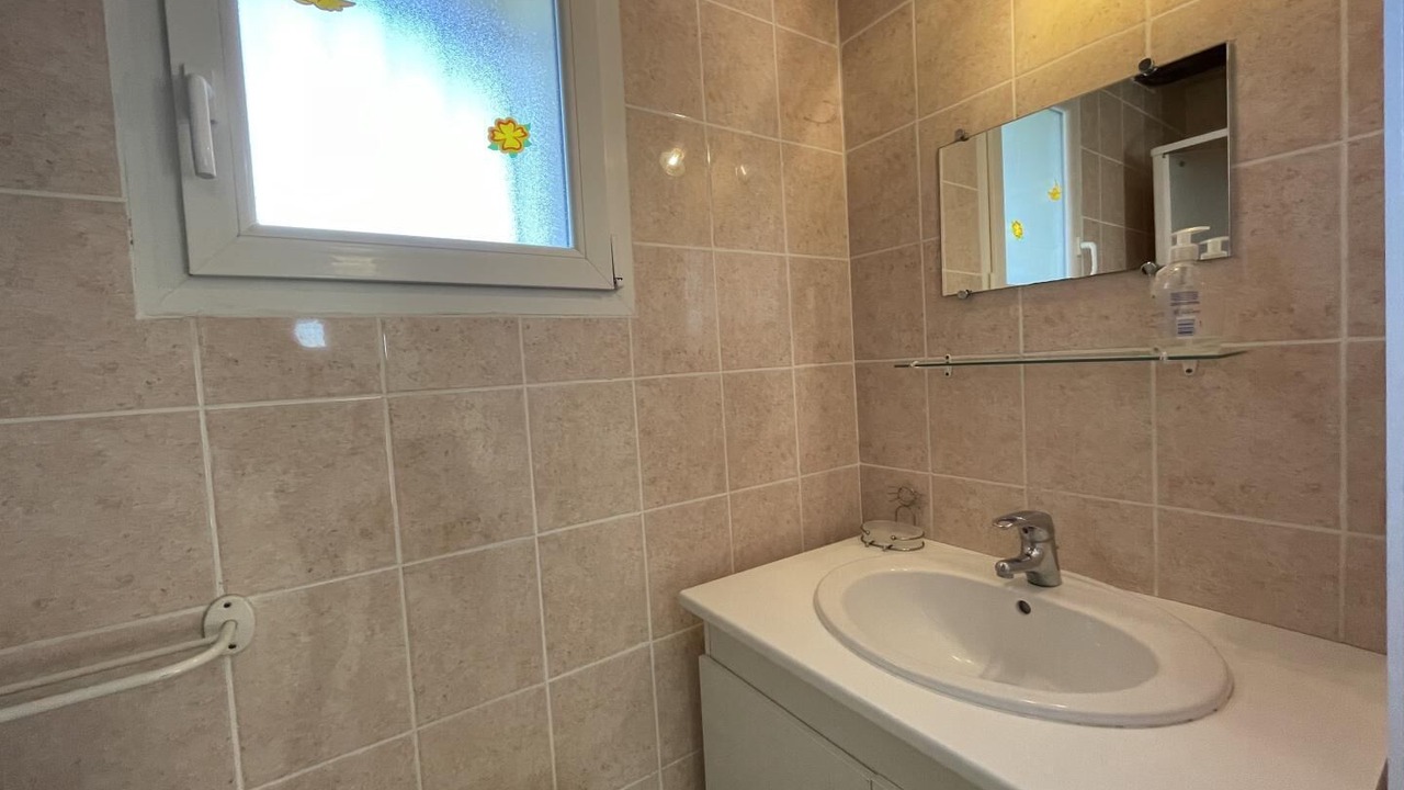 Photo of Bathroom in Ousse