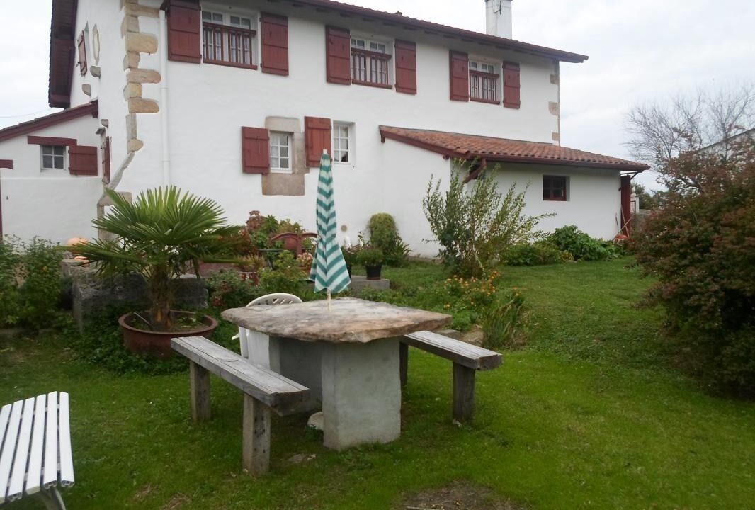 Photo of Outdoor in Sare