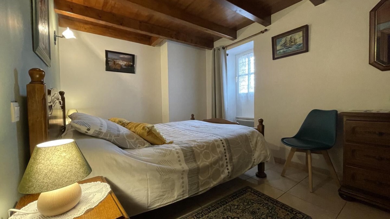 Photo of Bedroom in Sare