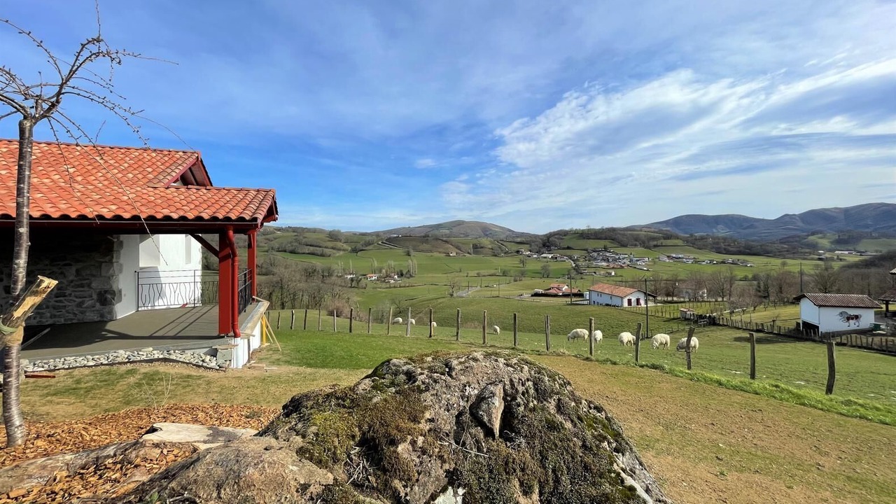 Photo of Outdoor in Jaxu