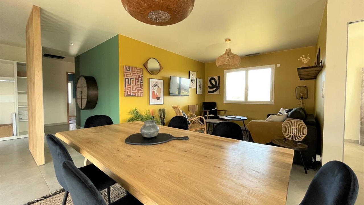 Photo of Others in Jaxu