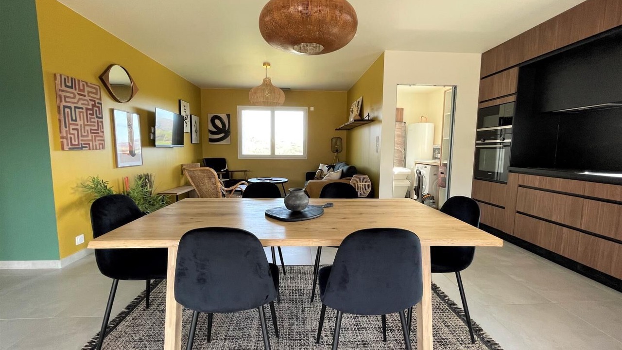 Photo of Others in Jaxu