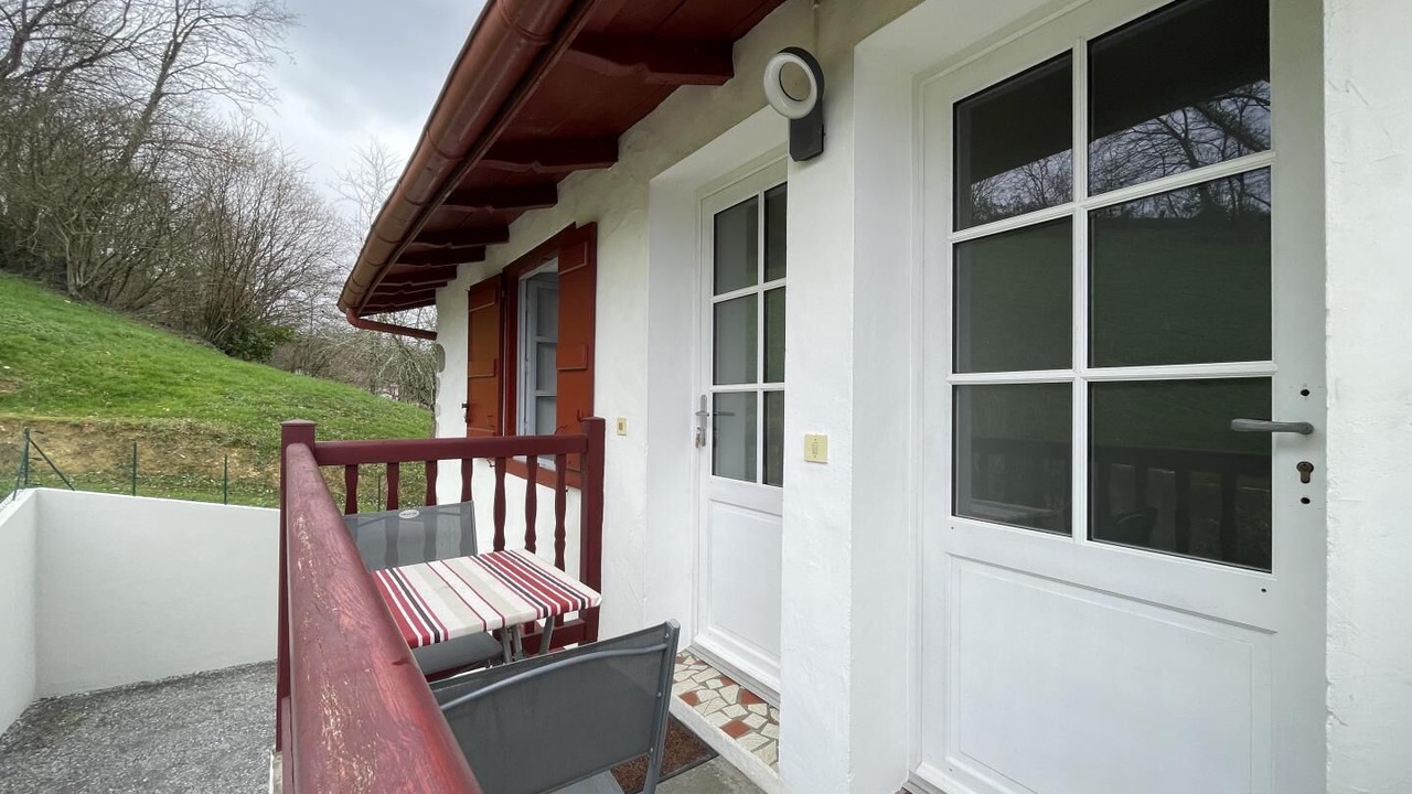Photo of Patio Balcony in Souraide