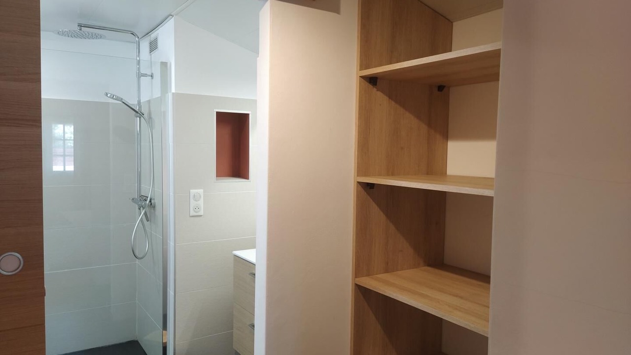 Photo of Bathroom in Sare