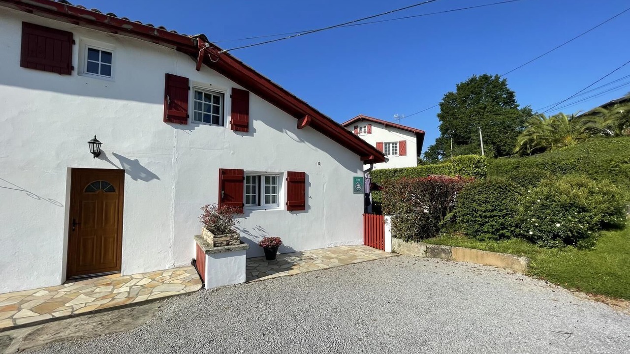 Photo of Outdoor in Sare