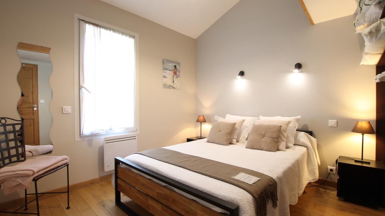 Photo of Bedroom in Lahonce