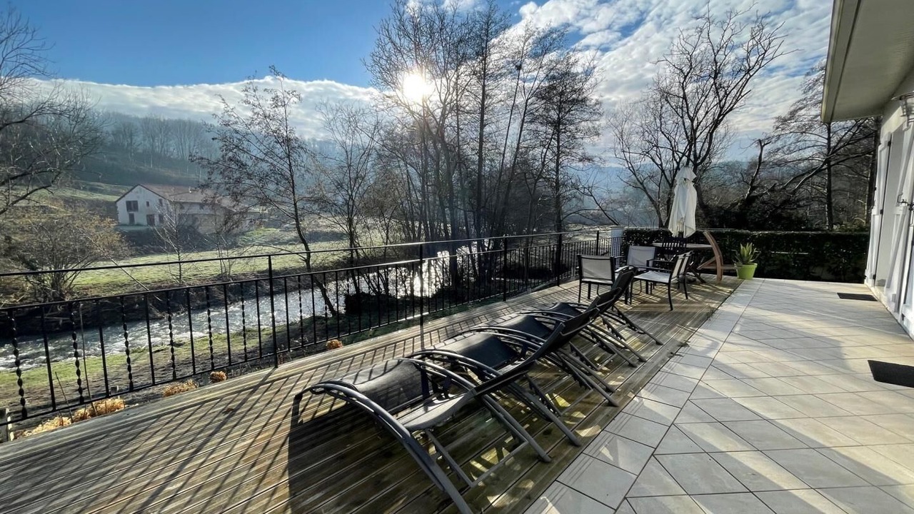Photo of Patio Balcony in Uhart-Cize