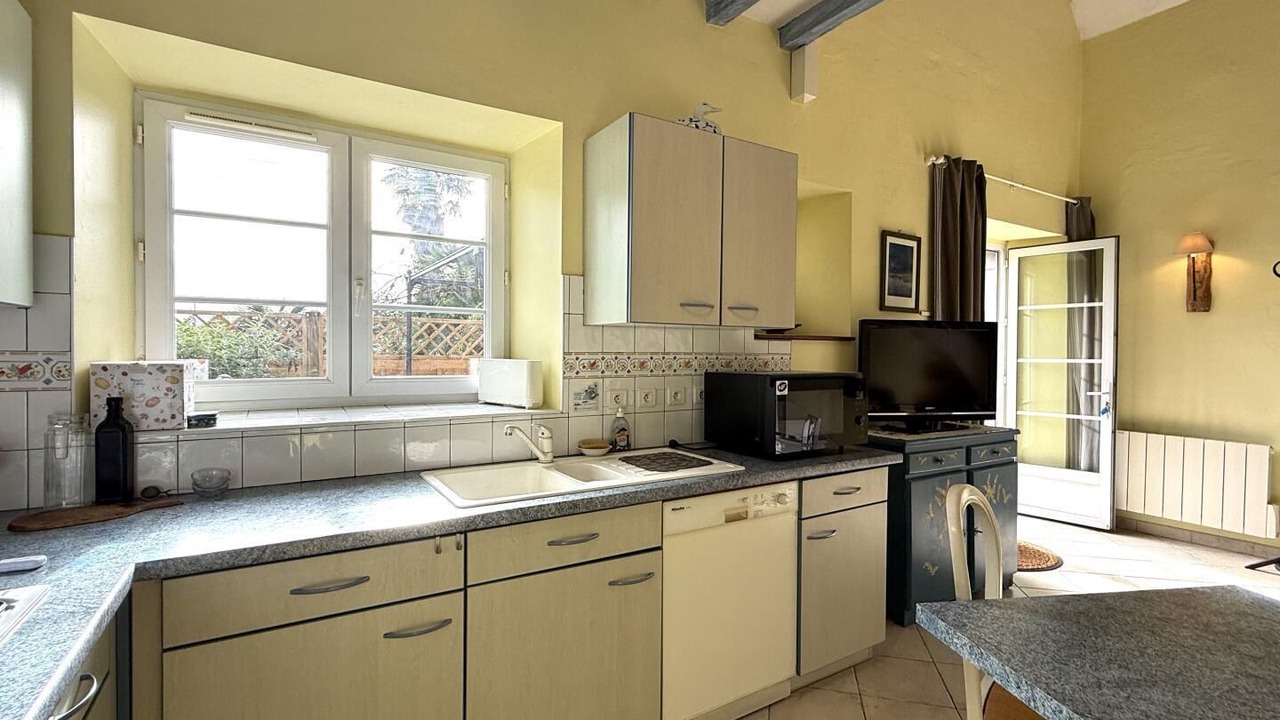 Photo of Kitchen in Assat