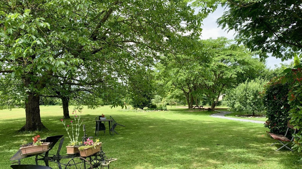 Photo of Outdoor in Assat