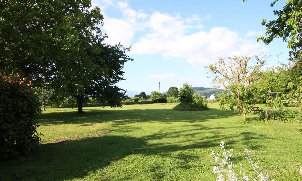Photo of Outdoor in Assat
