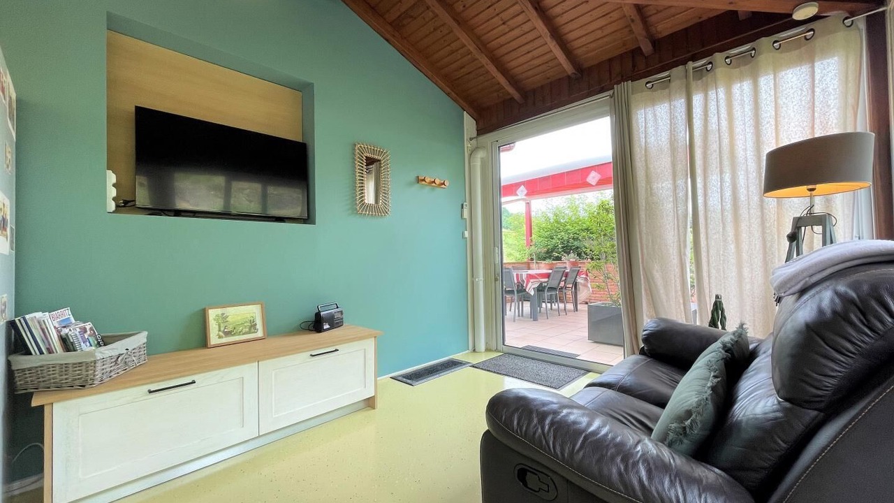 Photo of Livingroom in Uhart-Cize