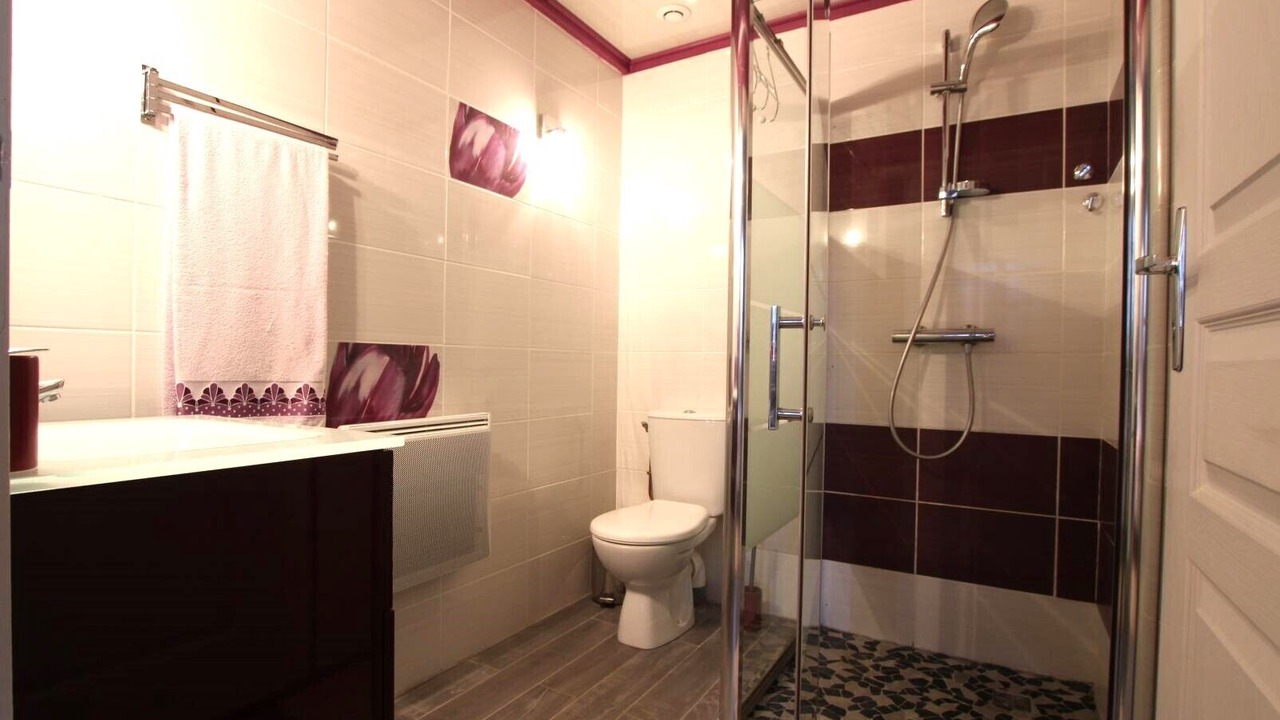 Photo of Bathroom in Ahaxe-Alciette-Bascassan