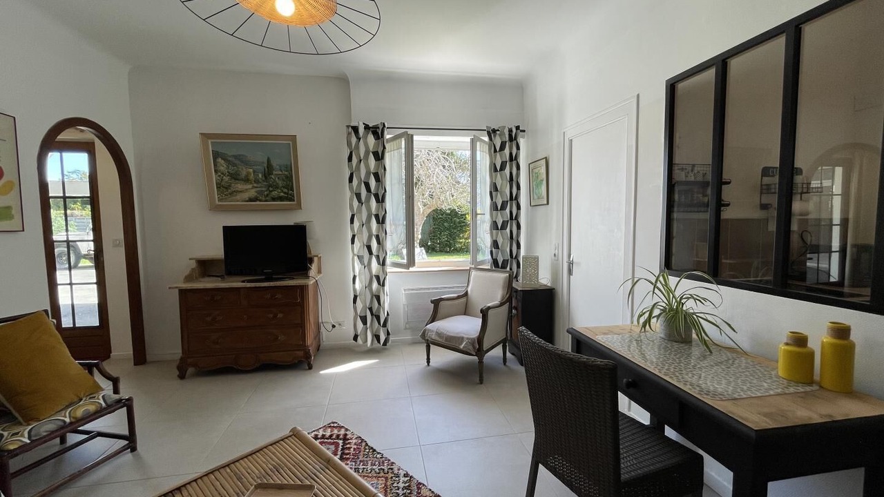 Photo of Livingroom in Jurancon