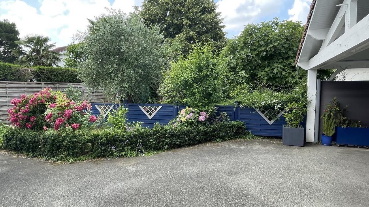 Photo of Outdoor in Jurancon