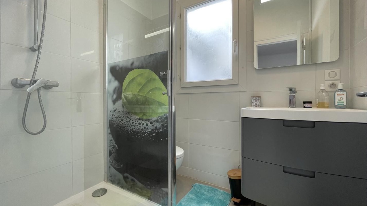 Photo of Bathroom in Jurancon