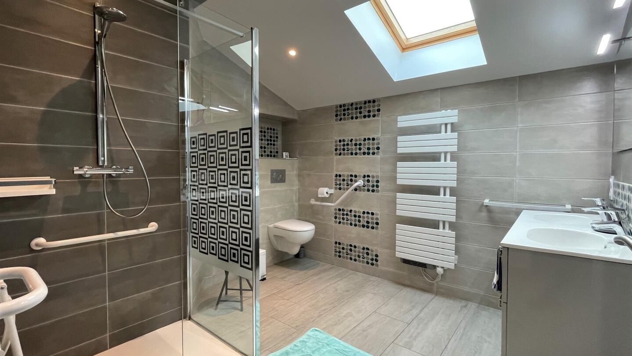 Photo of Bathroom in Macaye