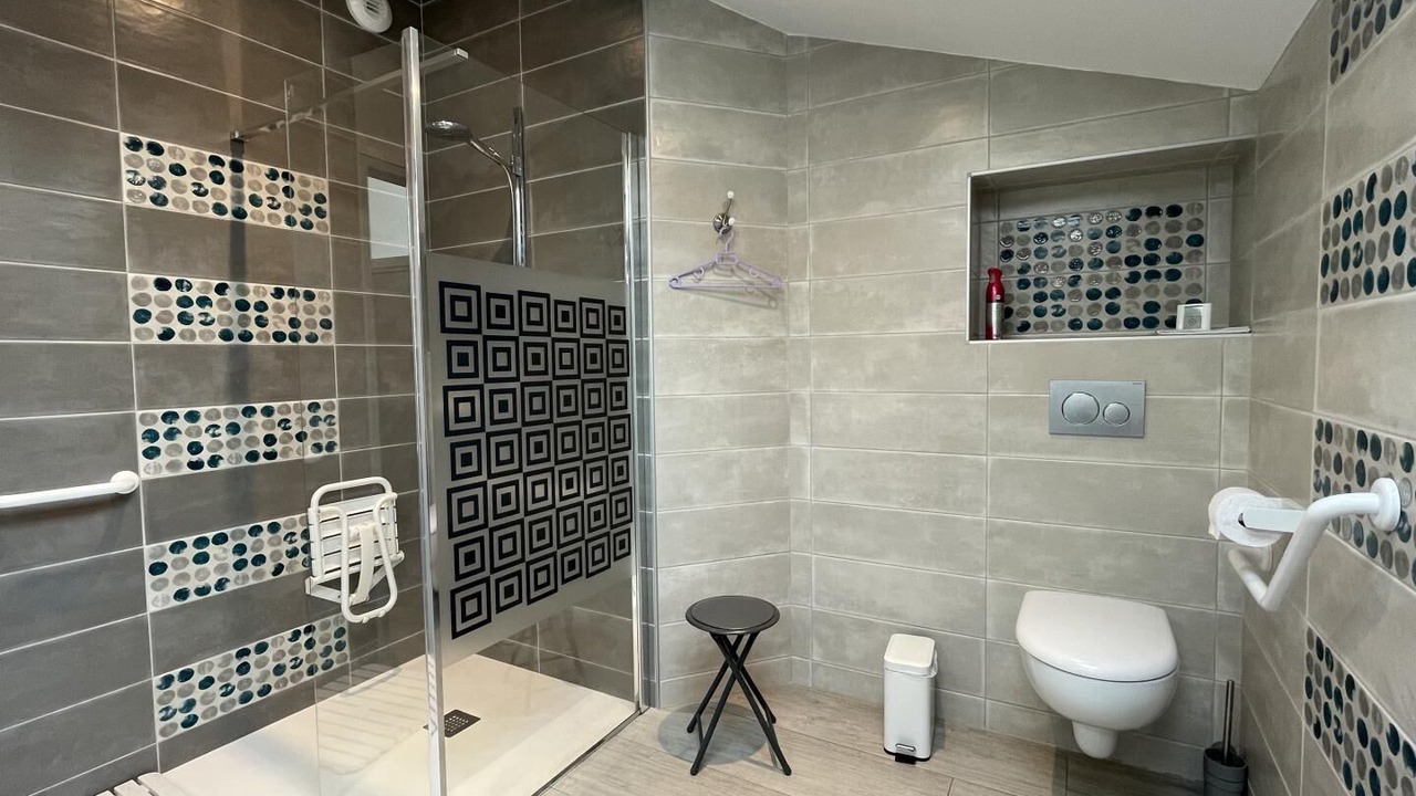 Photo of Bathroom in Macaye