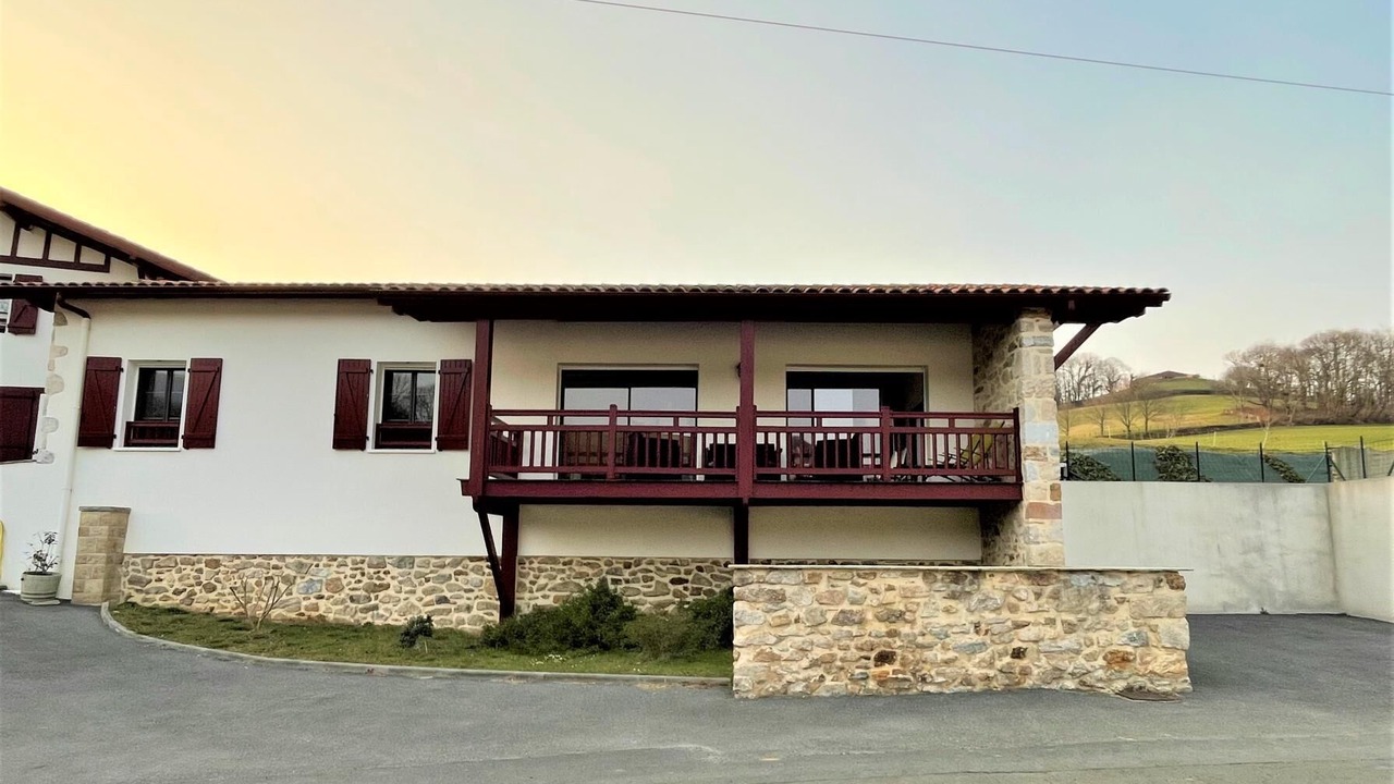 Photo of Outdoor in Macaye