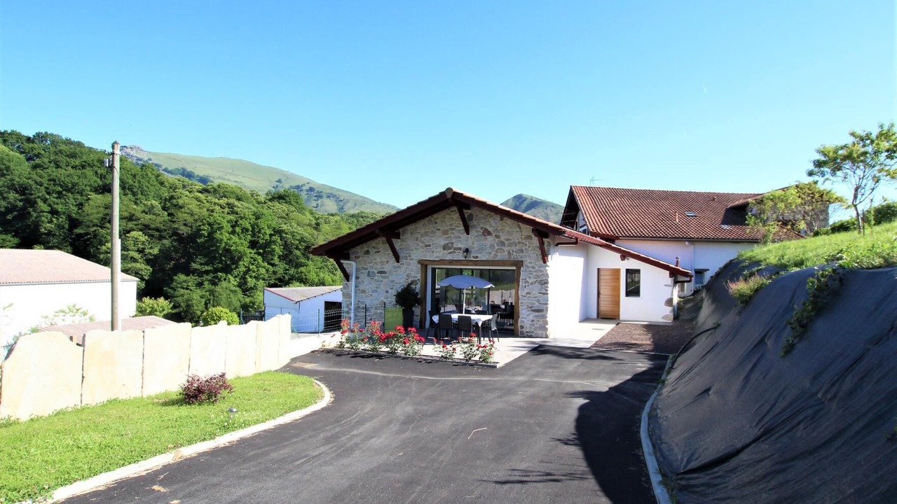 Photo of Outdoor in Macaye