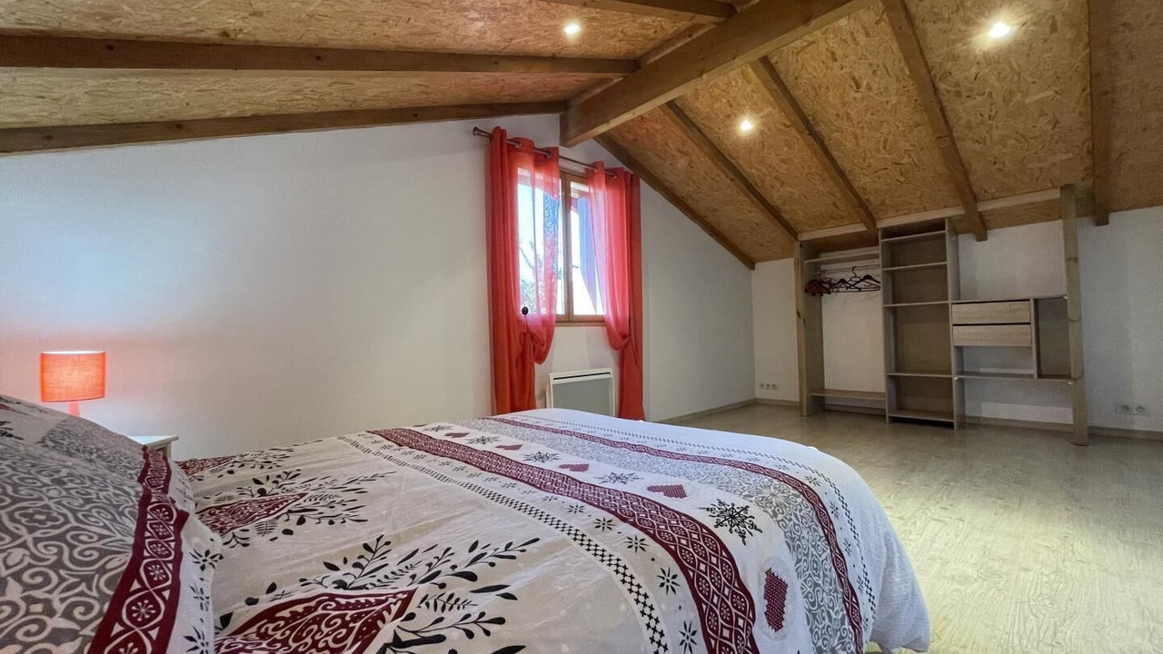Photo of Bedroom in Osses