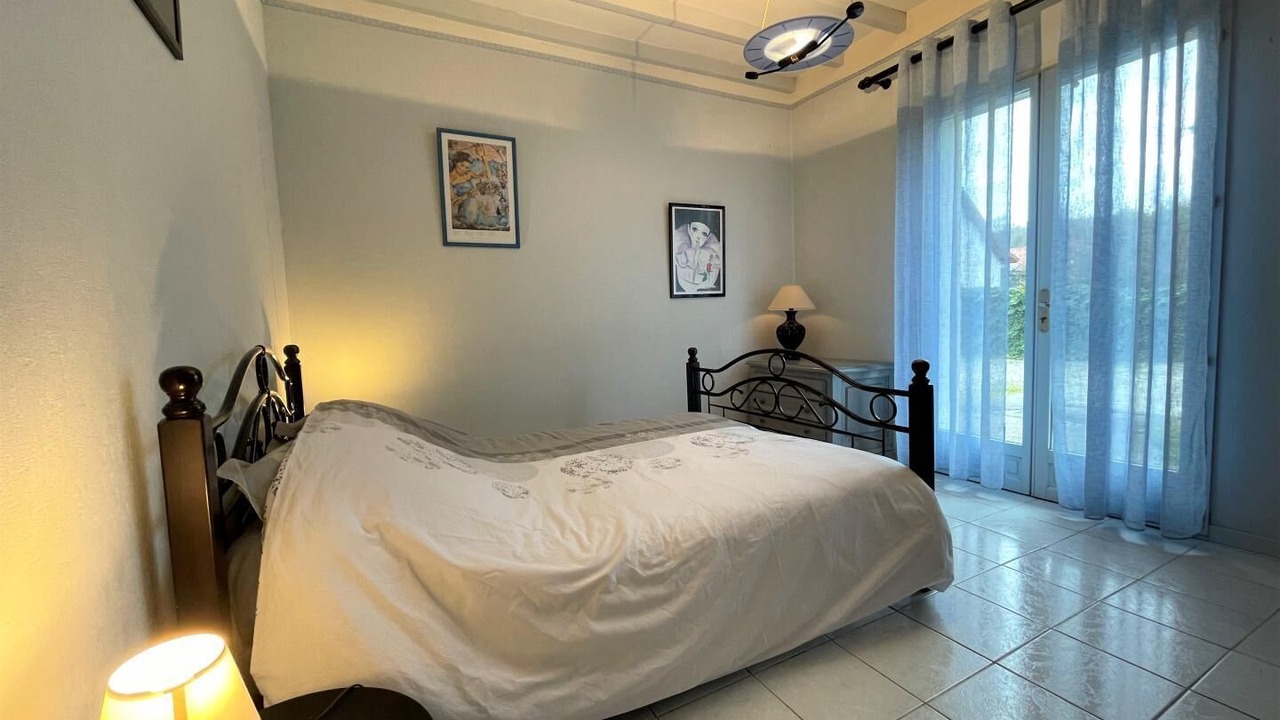 Photo of Bedroom in Laroin