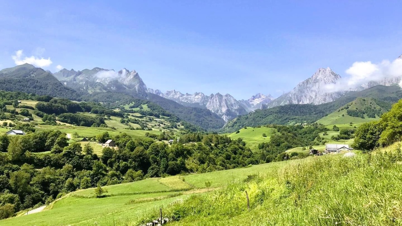 Photo of Others in Lescun