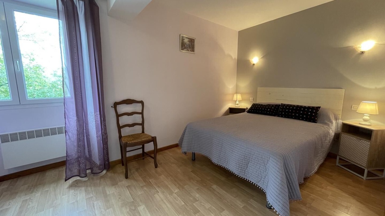 Photo of Bedroom in Bescat