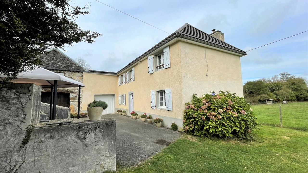 Photo of Outdoor in Bescat