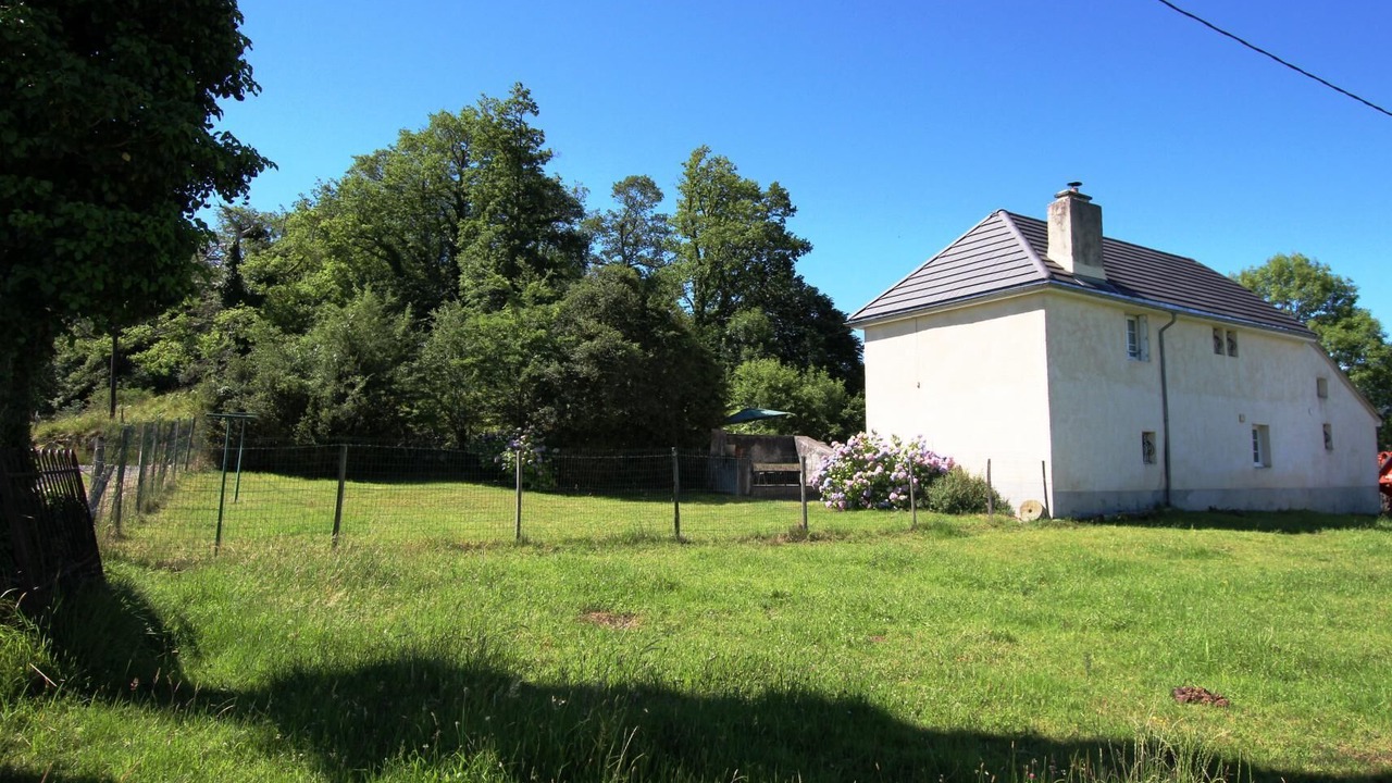 Photo of Outdoor in Bescat