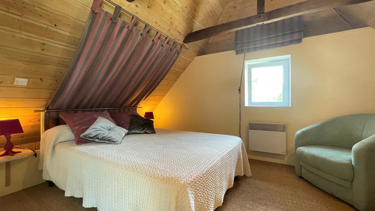 Photo of Bedroom in Precilhon