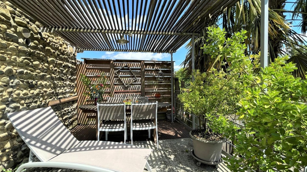 Photo of Outdoor in Precilhon