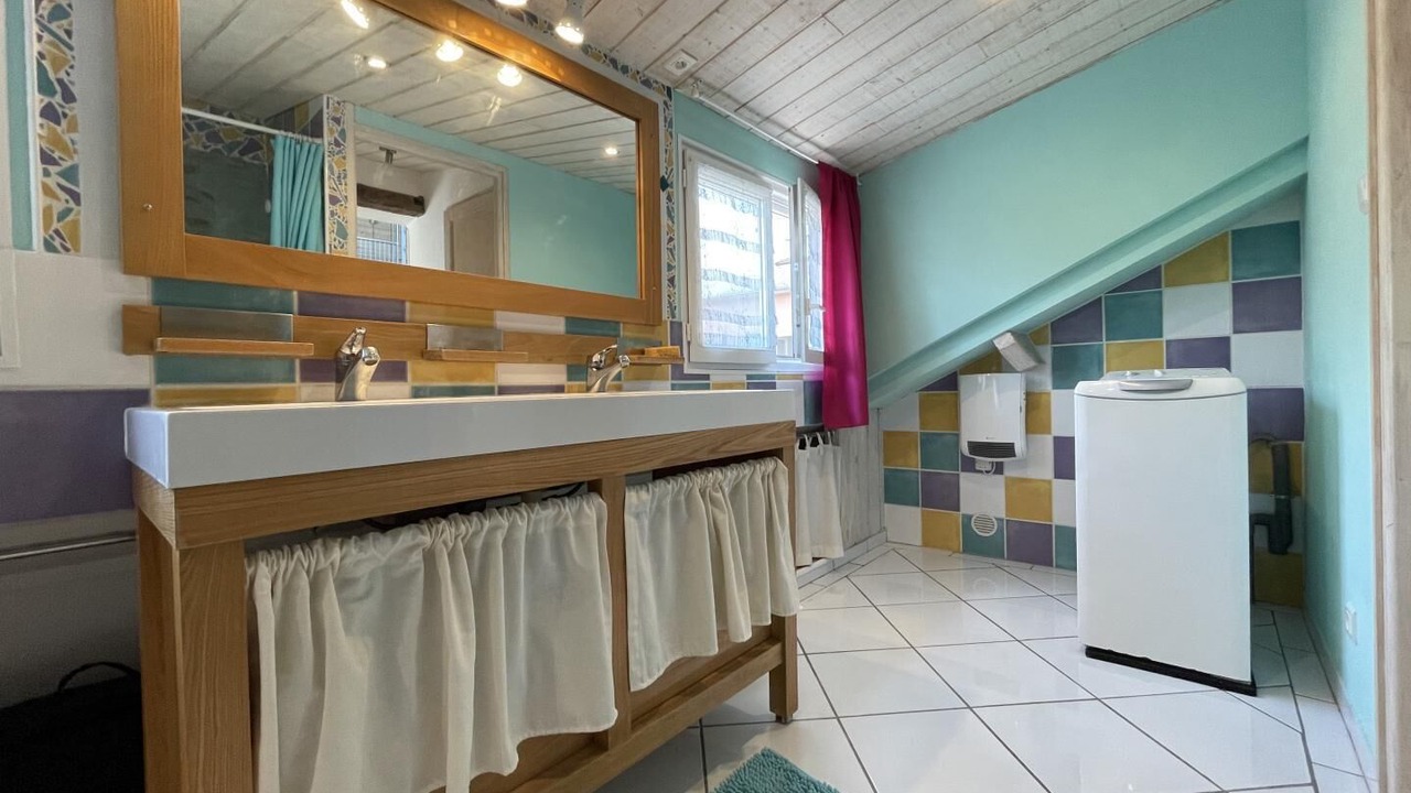 Photo of Others in Precilhon