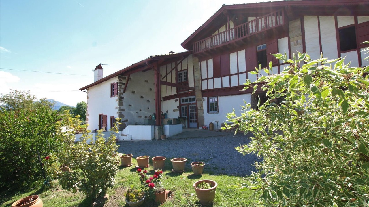 Photo of Outdoor in Sare