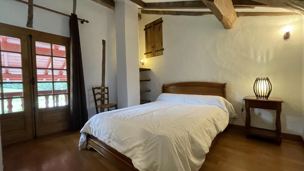 Photo of Bedroom in Sare