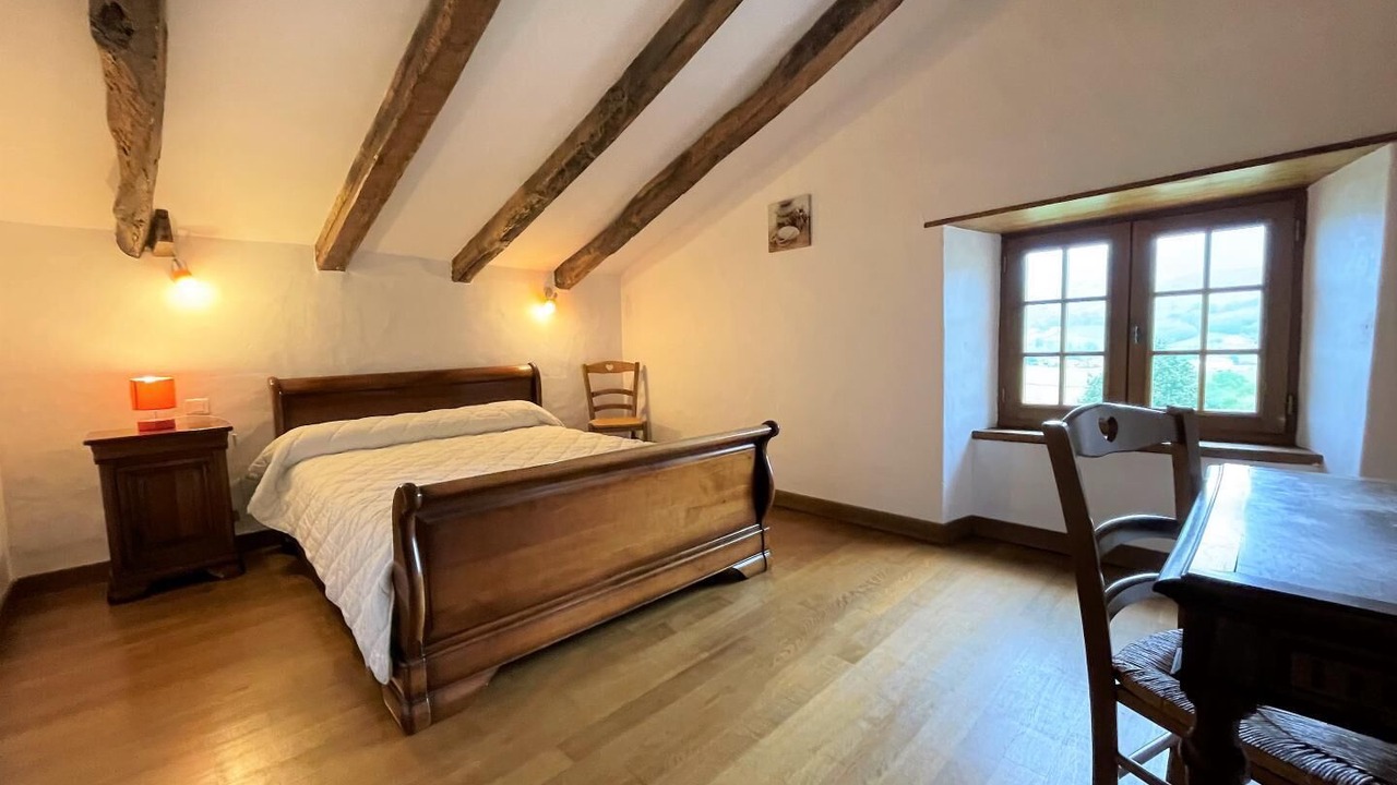 Photo of Bedroom in Sare