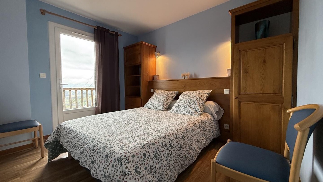 Photo of Bedroom in Saint-Michel