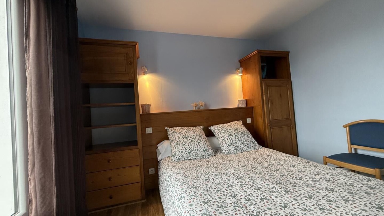 Photo of Bedroom in Saint-Michel