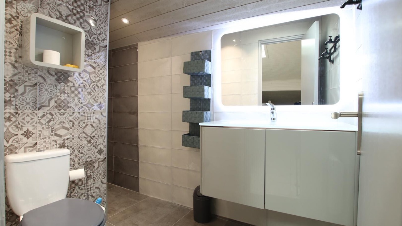 Photo of Bathroom in Sare