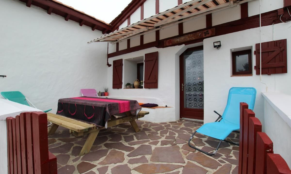 Photo of Outdoor in Sare