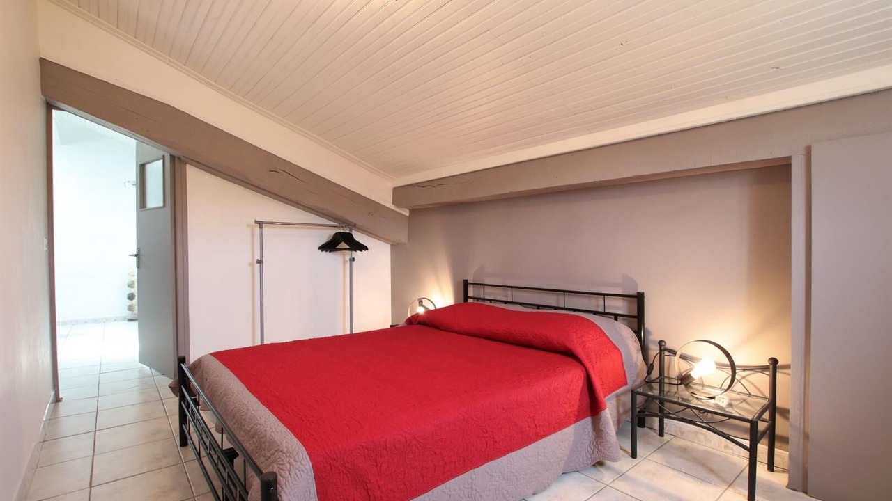 Photo of Bedroom in Sare