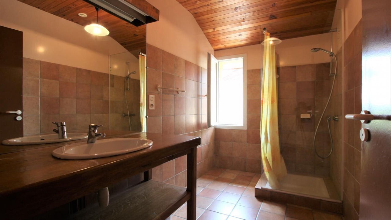 Photo of Bathroom in Saint-Girons-en-Bearn
