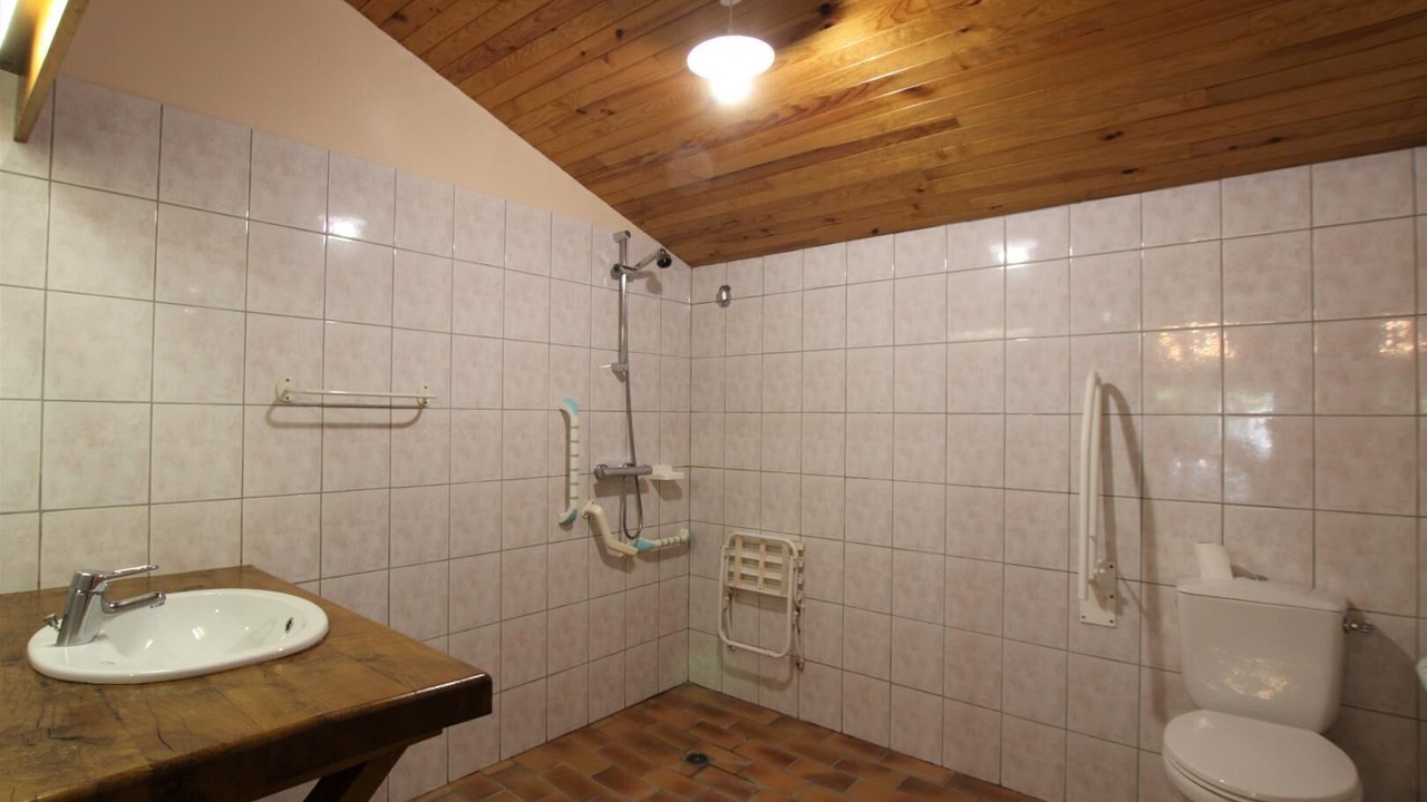 Photo of Bathroom in Saint-Girons-en-Bearn