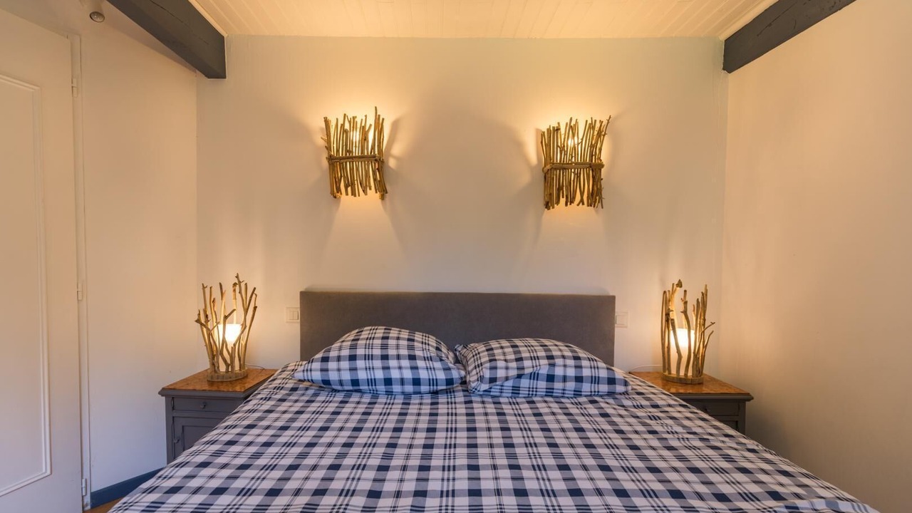 Photo of Bedroom in Belis