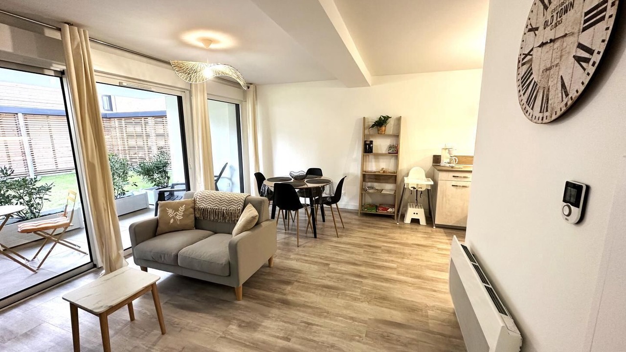 Photo of Livingroom in Dax