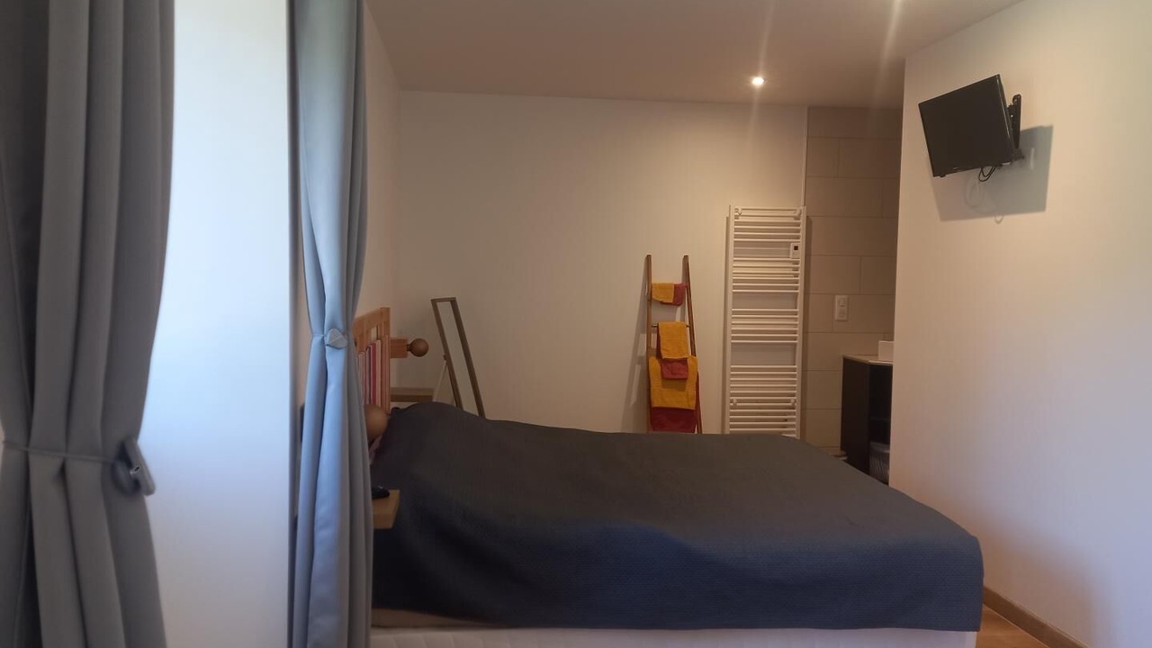 Photo of Bedroom in Sare